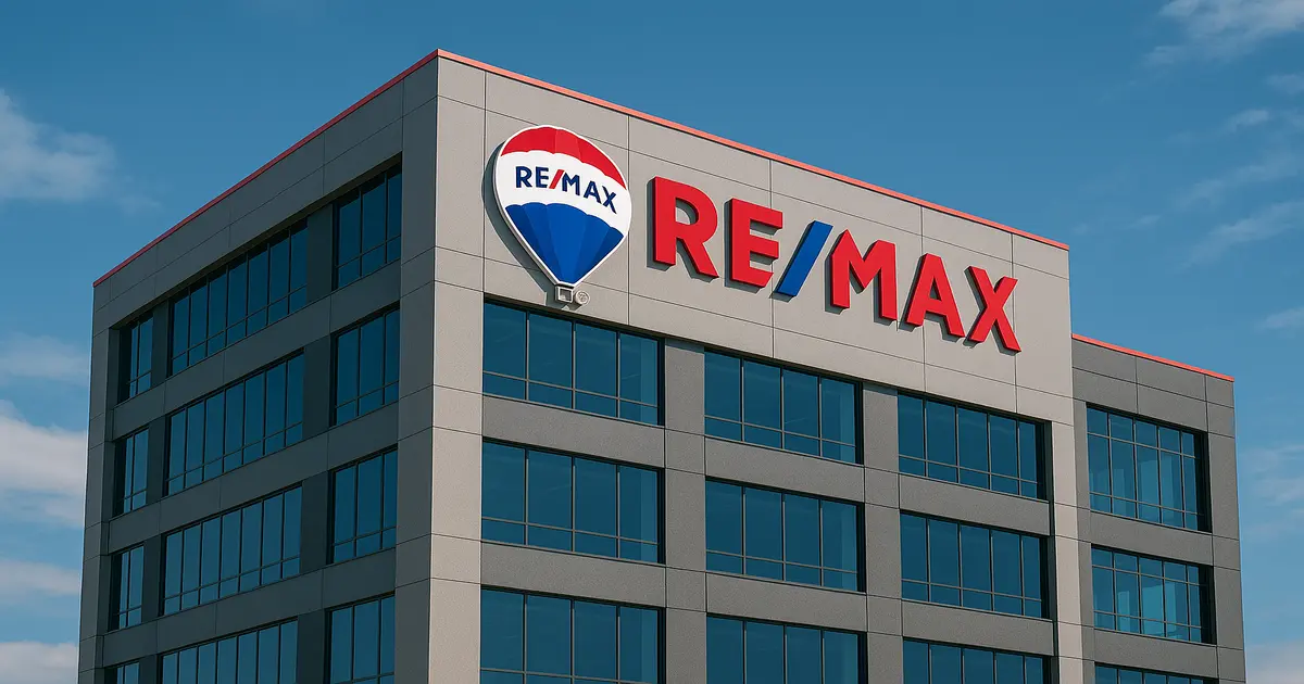 RE/MAX of Southern Africa – A Global Brand with Local Strength 2 RE/MAX of Southern Africa – A Global Brand with Local StrengthRE/MAX of Southern Africa – A Global Brand with Local Strength